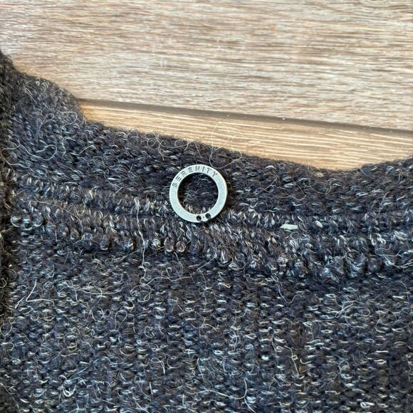 Vintage Black wool sweater with frilly ruffles and button closure boho - Picture 5 of 7